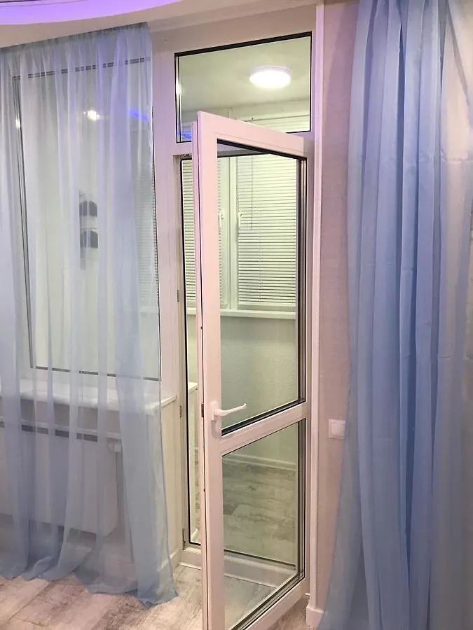 Luxe Apartment On Drahomanova Kyiv